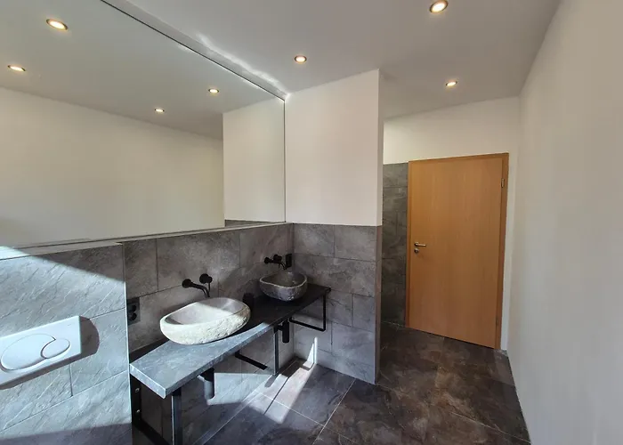 Monteurzimmer 3 Am Mit Garten منزل للإقامة